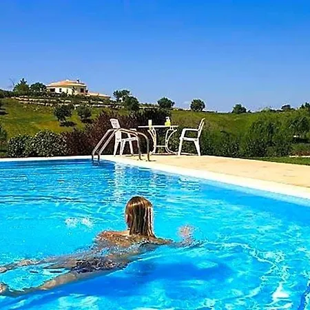Carvoeiro Sleeps 6 Pool Air Con Wifi
