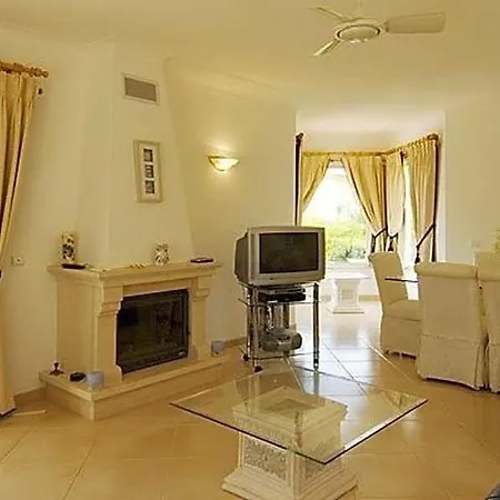Carvoeiro Sleeps 6 Pool Air Con Wifi *